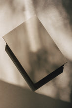 Lade das Bild in den Galerie-Viewer, THE NAKOA "ADIRA" PAN - POLISHED CAST IRON