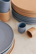 Lade das Bild in den Galerie-Viewer, THE NAKOA "ALORA" DINNER PLATE - SET OF 4 (Into the Sea)