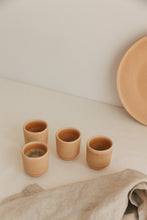 Lade das Bild in den Galerie-Viewer, THE NAKOA &quot;ALORA&quot; ESPRESSO CUP - SET OF 4 (Sunny Peach)
